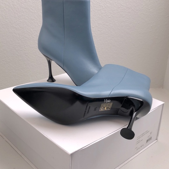 COPY - Sigerson Morrison Norman Light Blue Booties Sz 9M - Picture 4 of 5